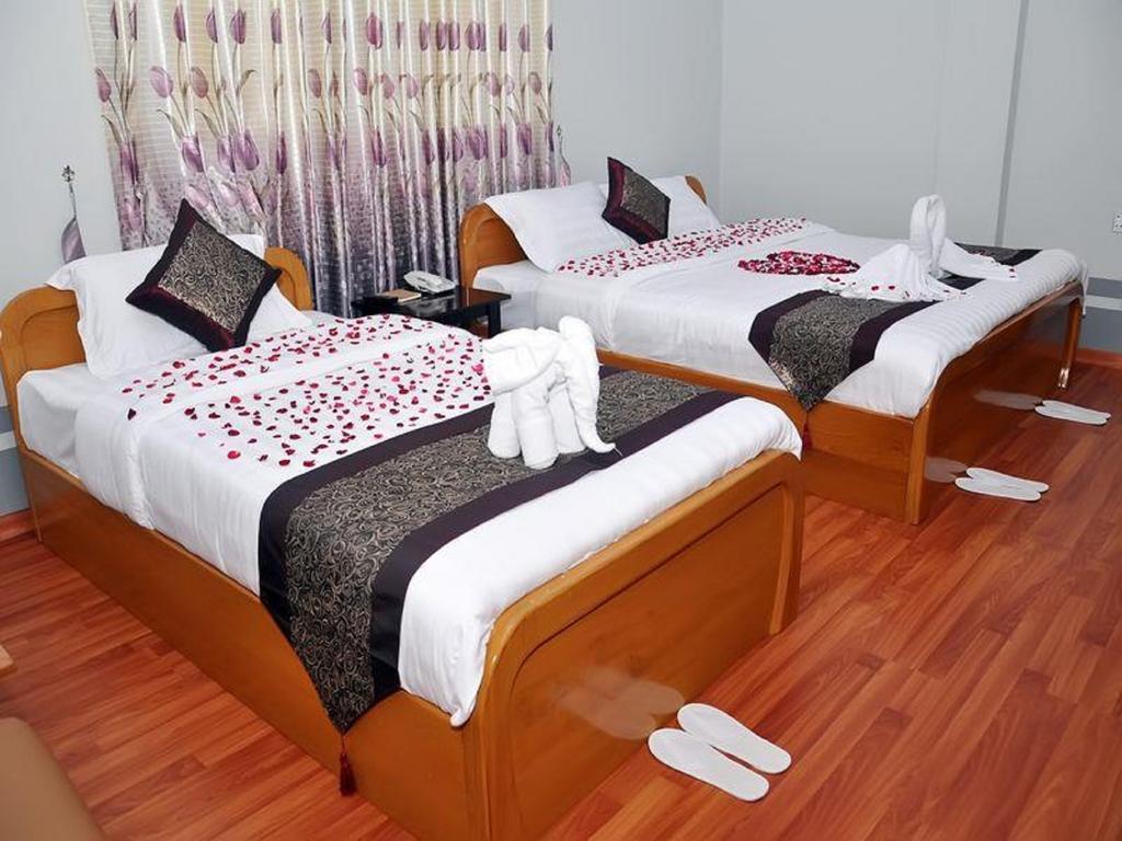 Royal Tulip Hotel Mandalay Exterior foto