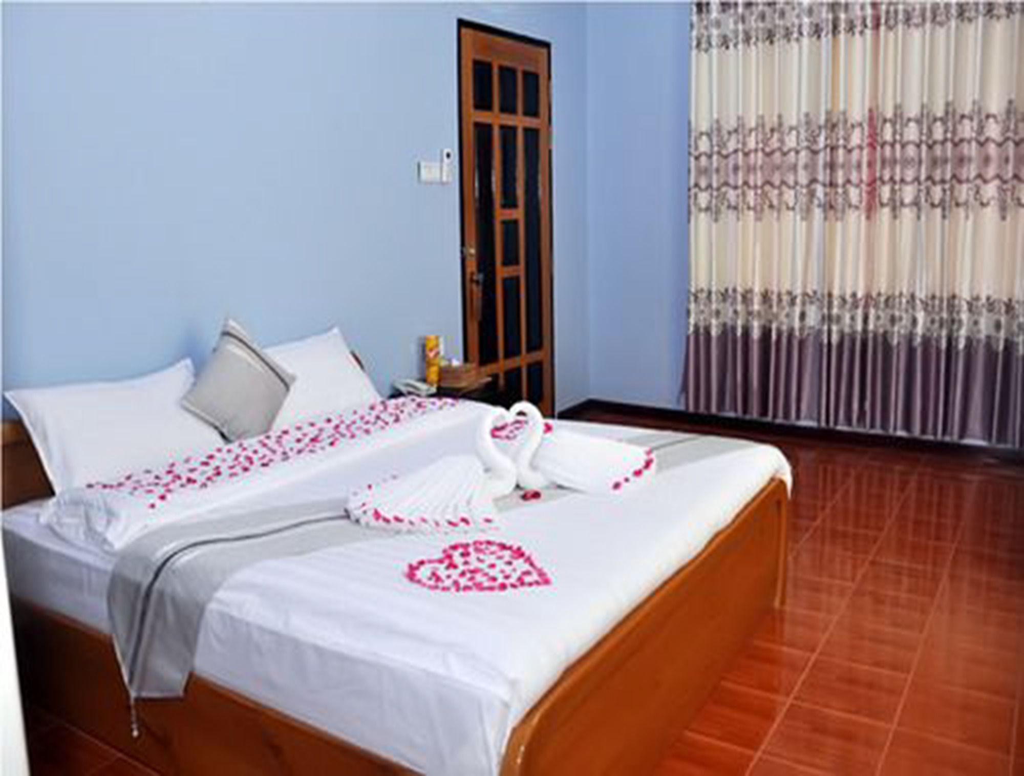 Royal Tulip Hotel Mandalay Exterior foto